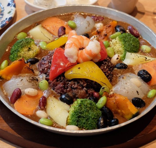 ≪銀座≫カレー、スイーツ…　夏の体調管理に薬膳メニュー